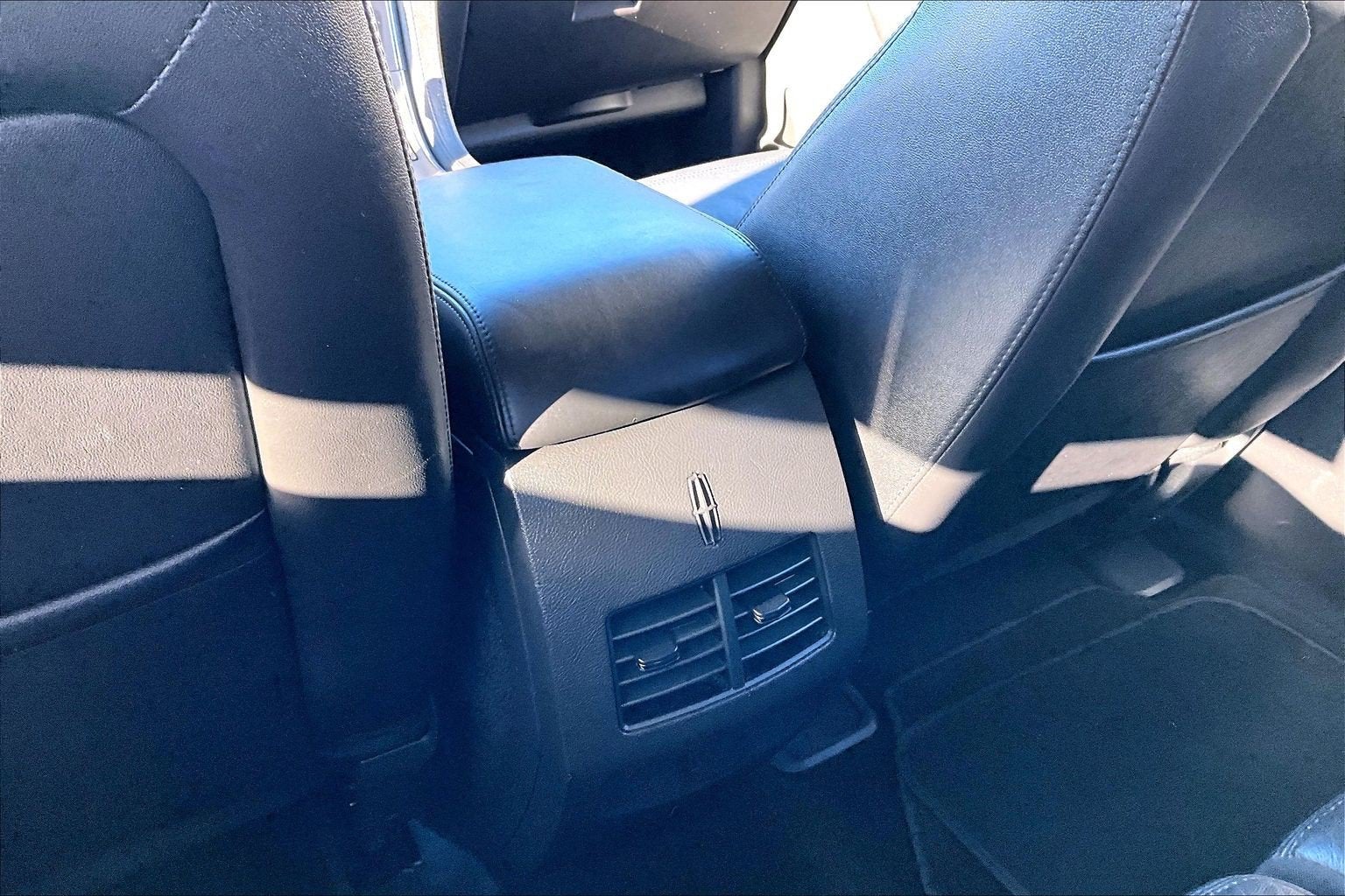 2013 Lincoln MKX Base
