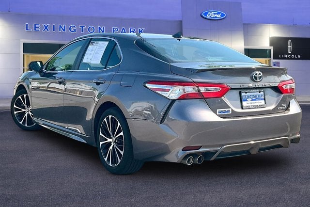 2020 Toyota Camry Hybrid SE
