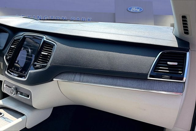 2022 Volvo XC90 Recharge Plug-In Hybrid Inscription