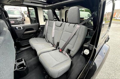 2024 Jeep Wrangler 4-Door Sahara 4x4