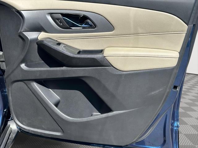 2023 Chevrolet Traverse FWD LS