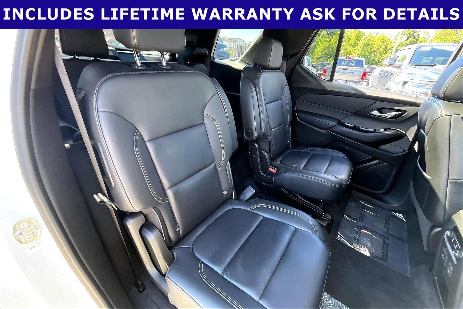 2023 Chevrolet Traverse AWD LT Leather