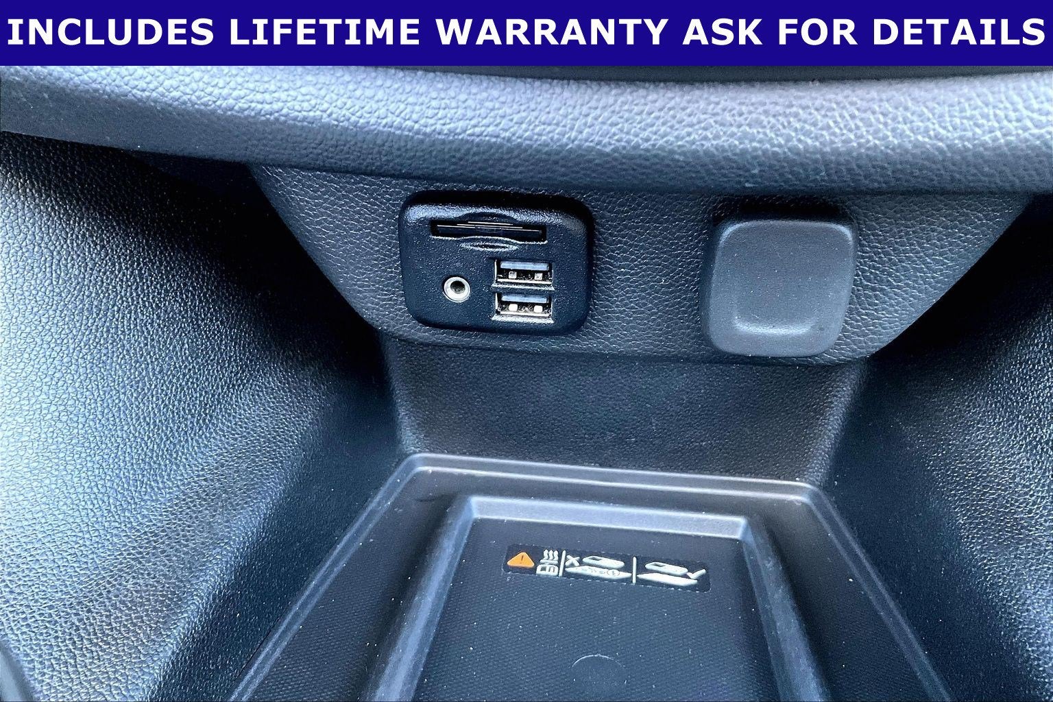 2023 Chevrolet Traverse AWD LT Leather