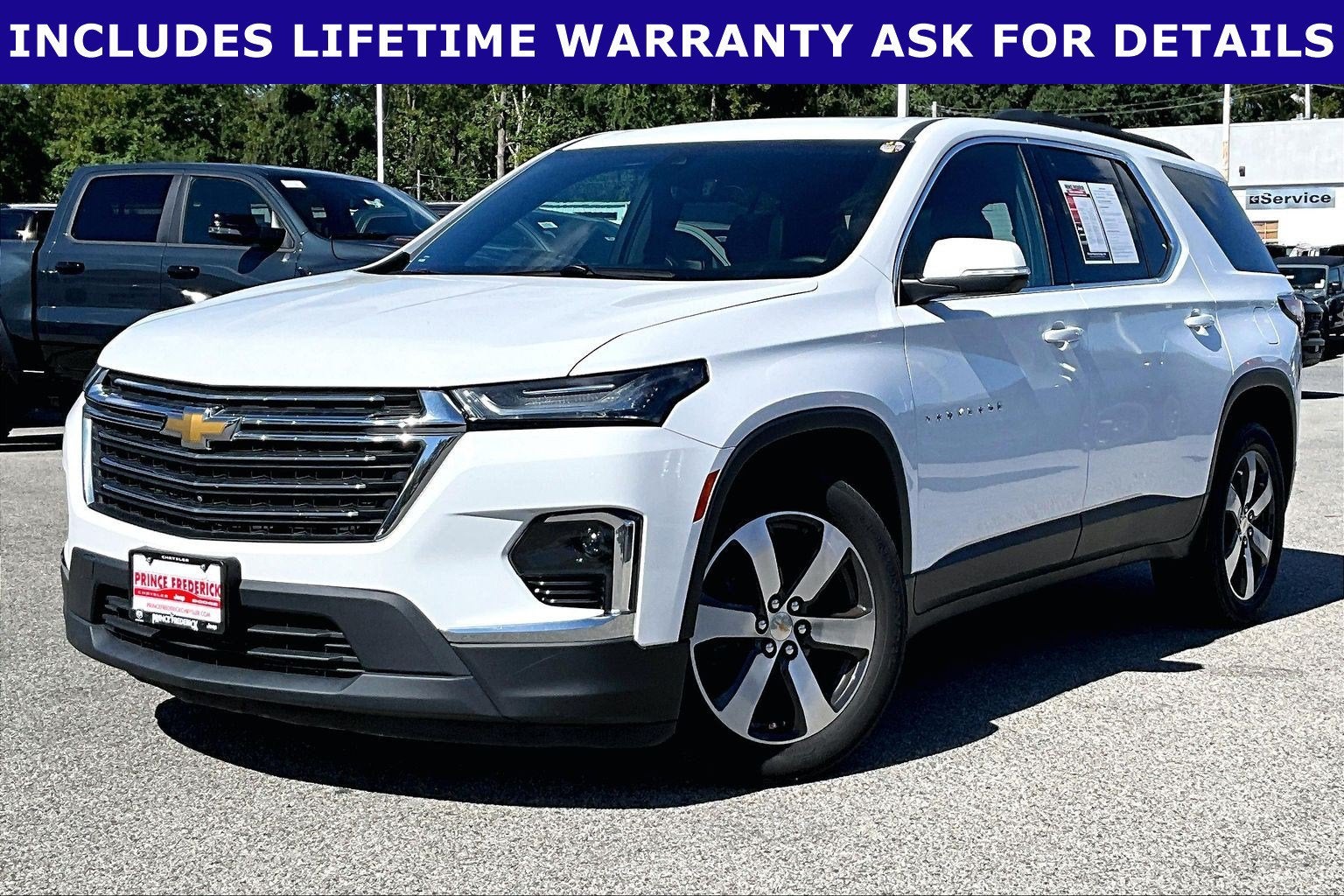 2023 Chevrolet Traverse AWD LT Leather