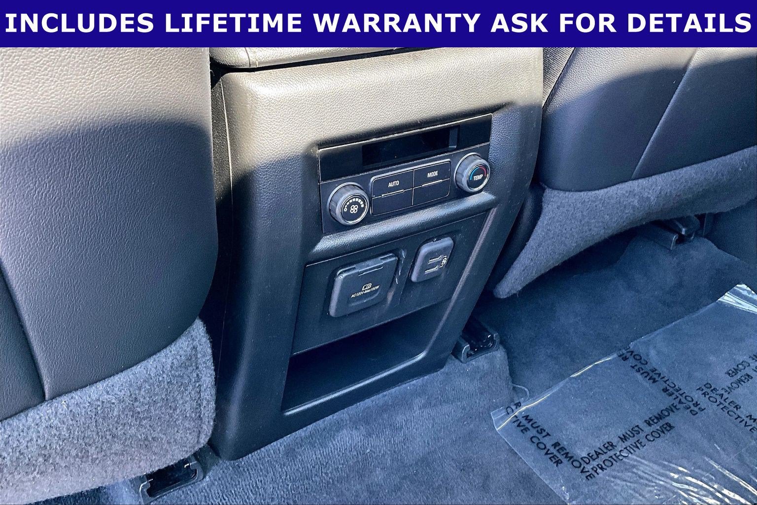 2023 Chevrolet Traverse AWD LT Leather