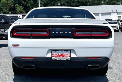 2015 Dodge Challenger SXT