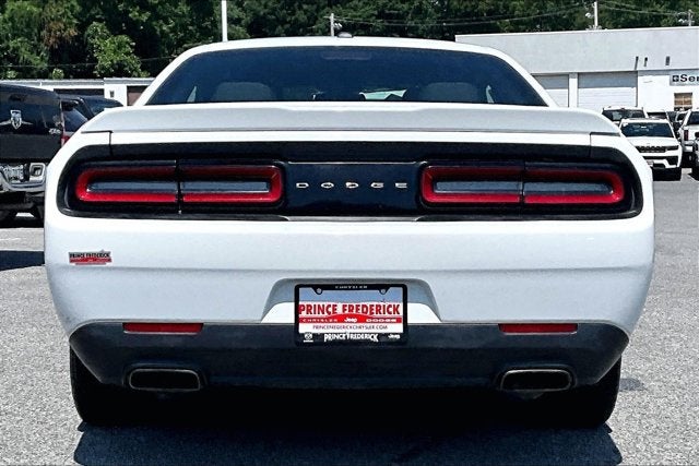 2015 Dodge Challenger SXT