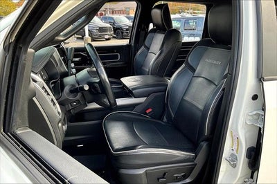 2020 RAM 3500 Laramie Crew Cab 4x4 8' Box