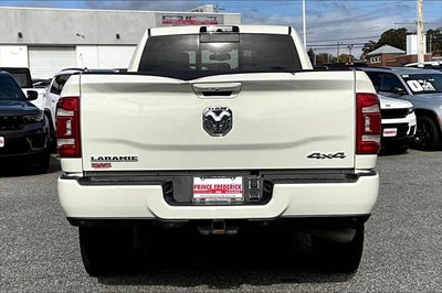 2020 RAM 3500 Laramie Crew Cab 4x4 8' Box