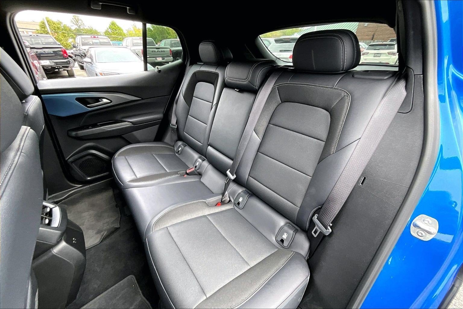 2025 Chevrolet Equinox EV LT
