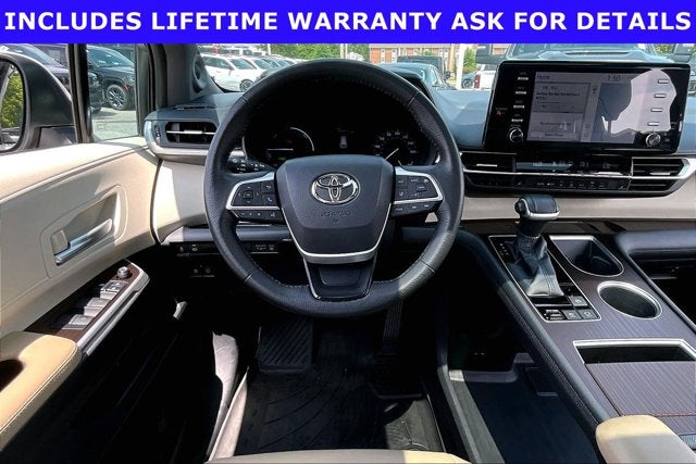 2021 Toyota Sienna XLE