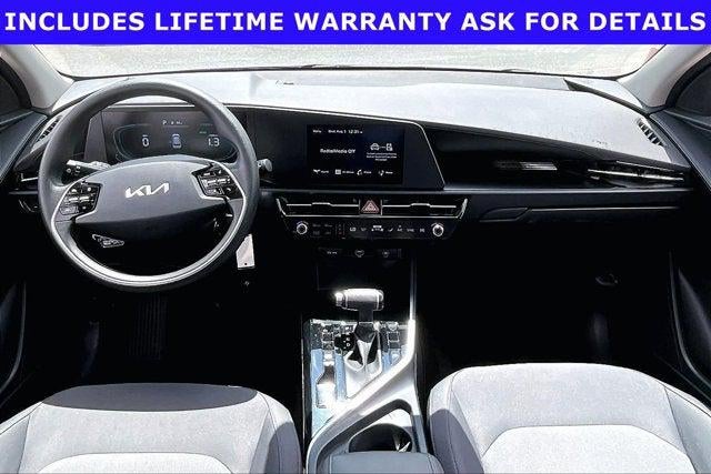 2023 Kia Niro LX