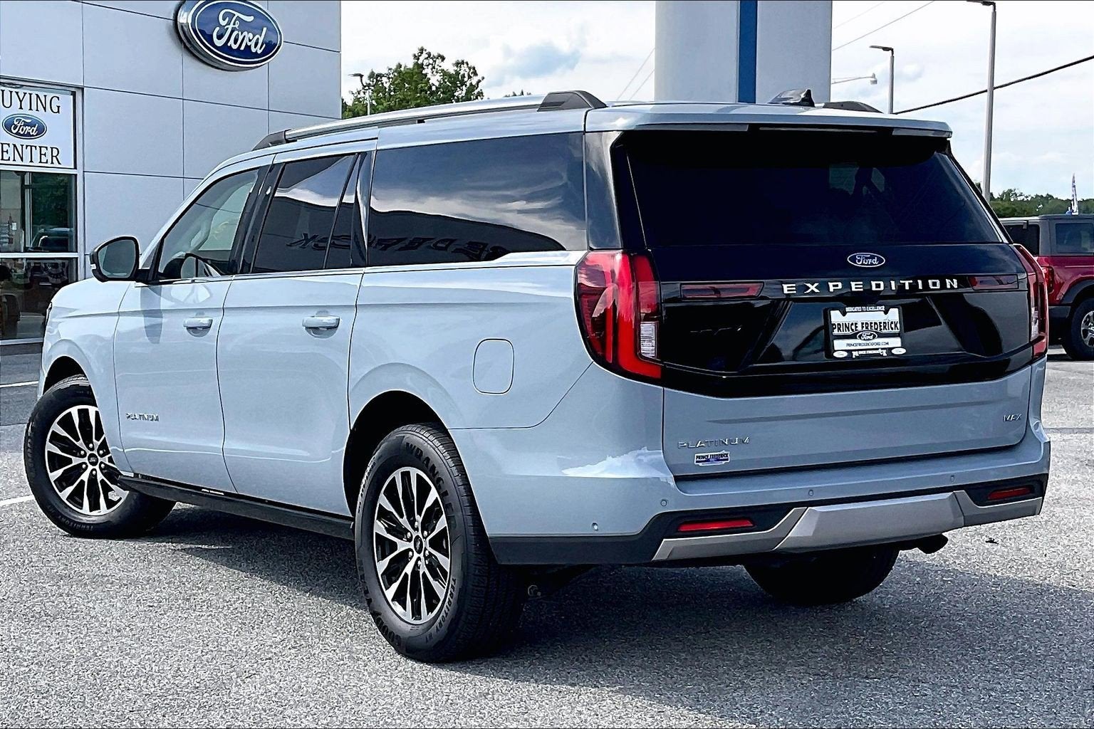 2025 Ford Expedition Max Platinum