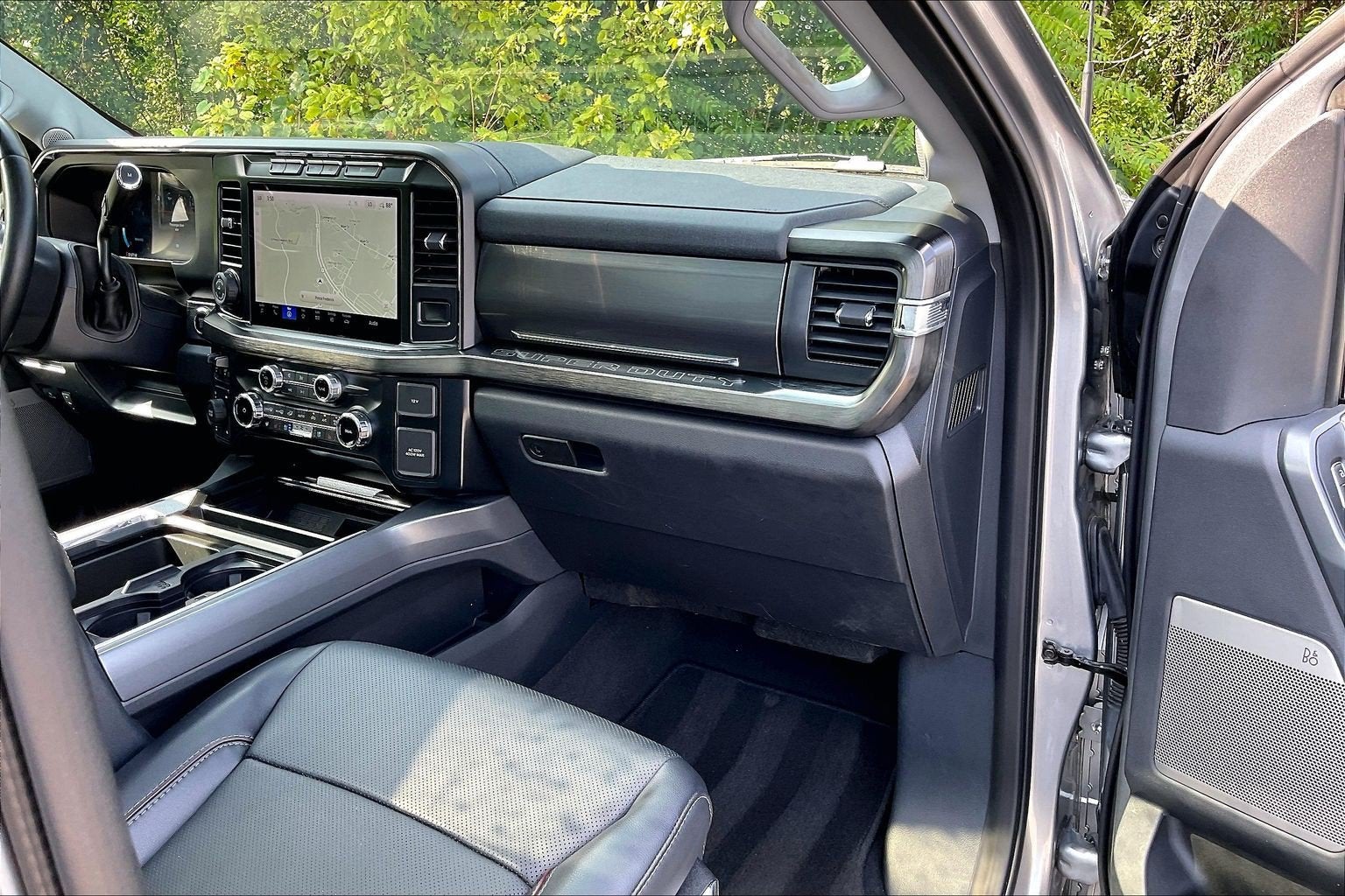 2024 Ford Super Duty F-350 SRW LARIAT