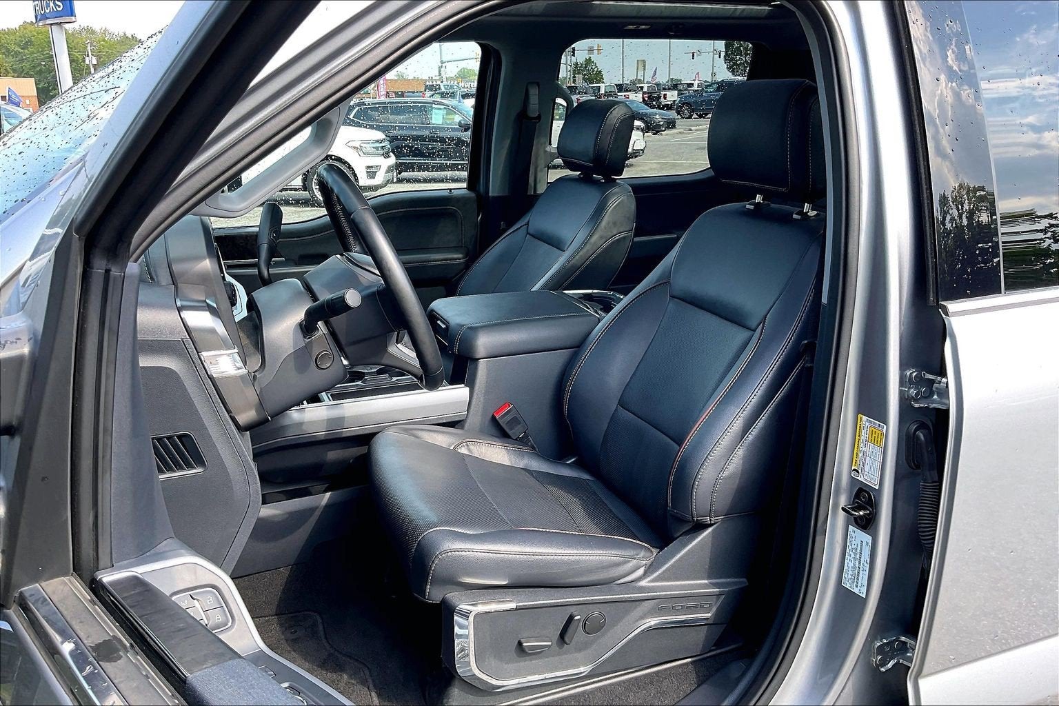 2024 Ford Super Duty F-350 SRW LARIAT