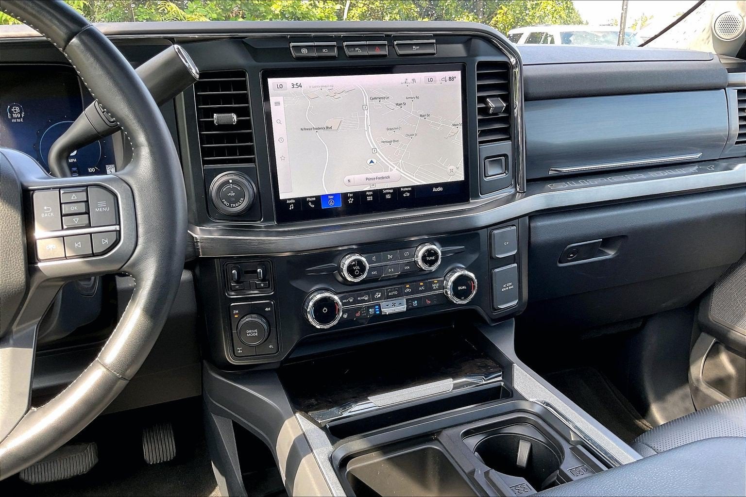 2024 Ford Super Duty F-350 SRW LARIAT