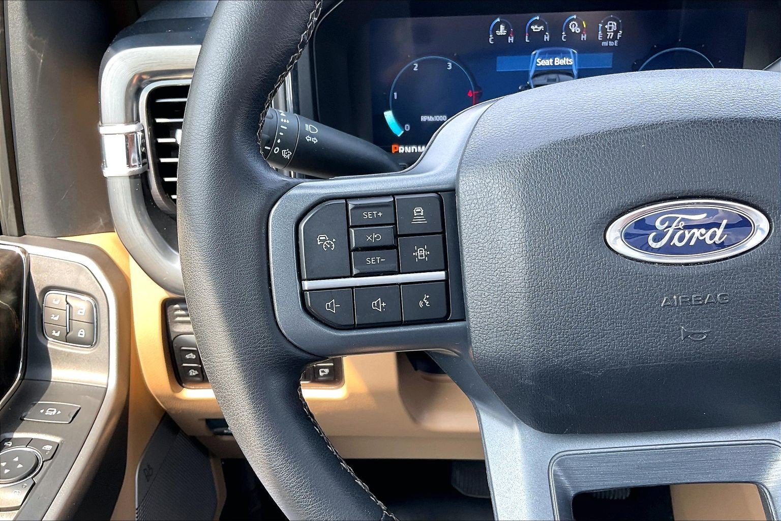 2025 Ford Super Duty F-350 SRW LARIAT