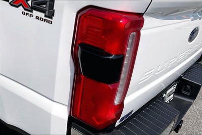 2025 Ford Super Duty F-350 SRW LARIAT