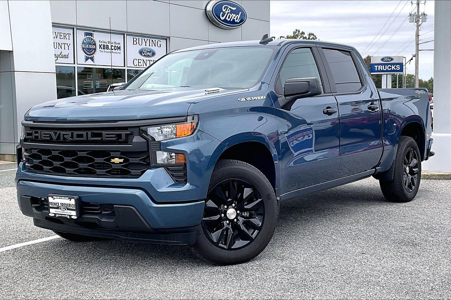 2024 Chevrolet Silverado 1500 Custom