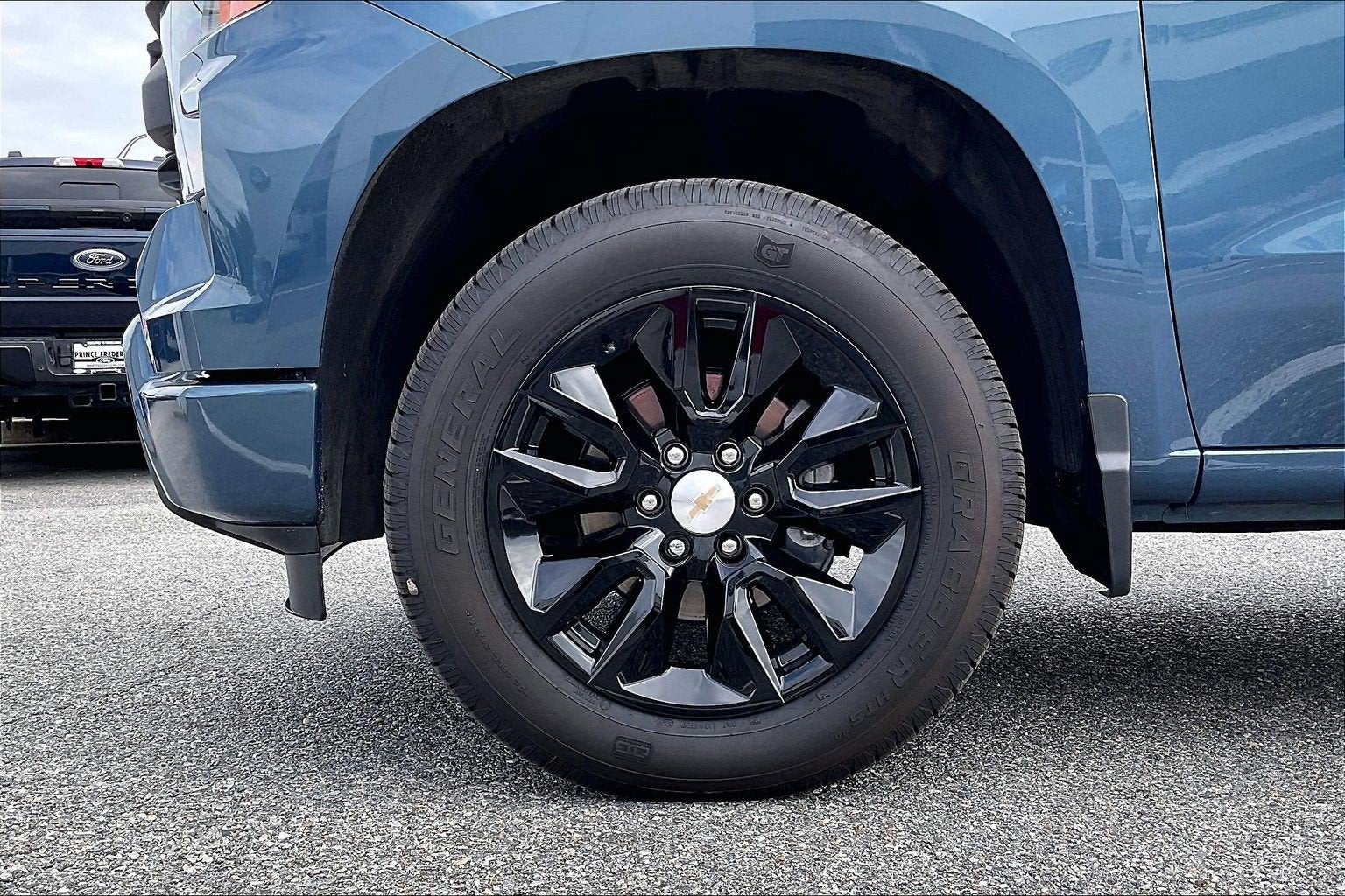 2024 Chevrolet Silverado 1500 Custom