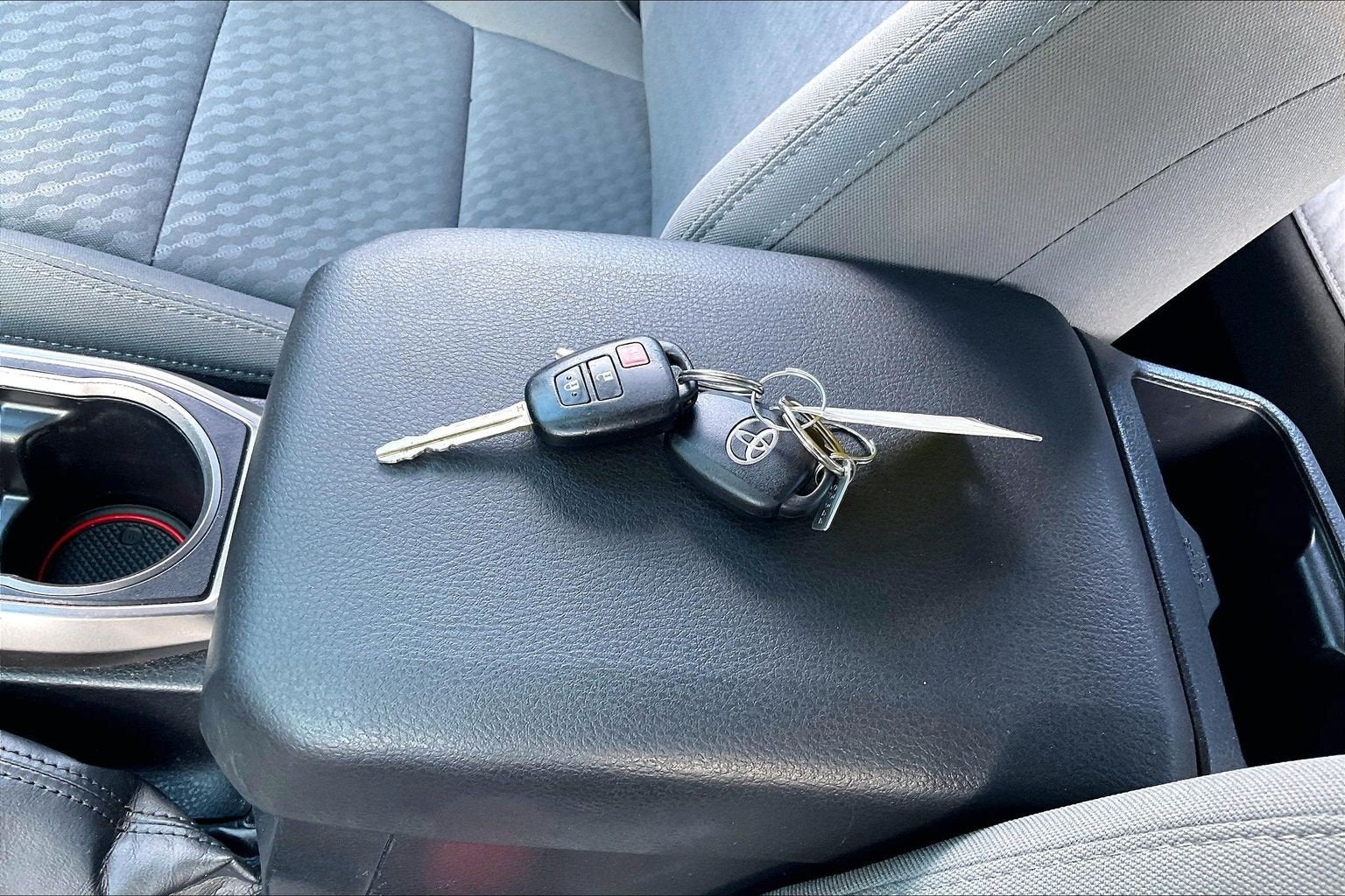 2022 Toyota Tacoma 4WD SR5