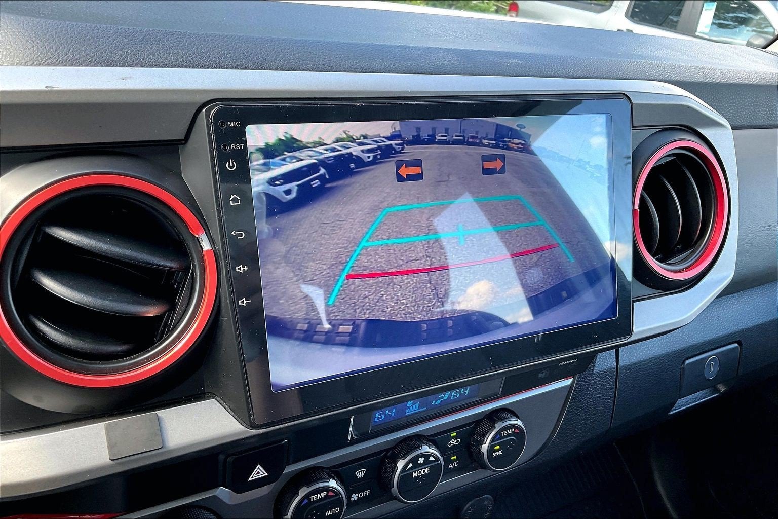 2022 Toyota Tacoma 4WD SR5
