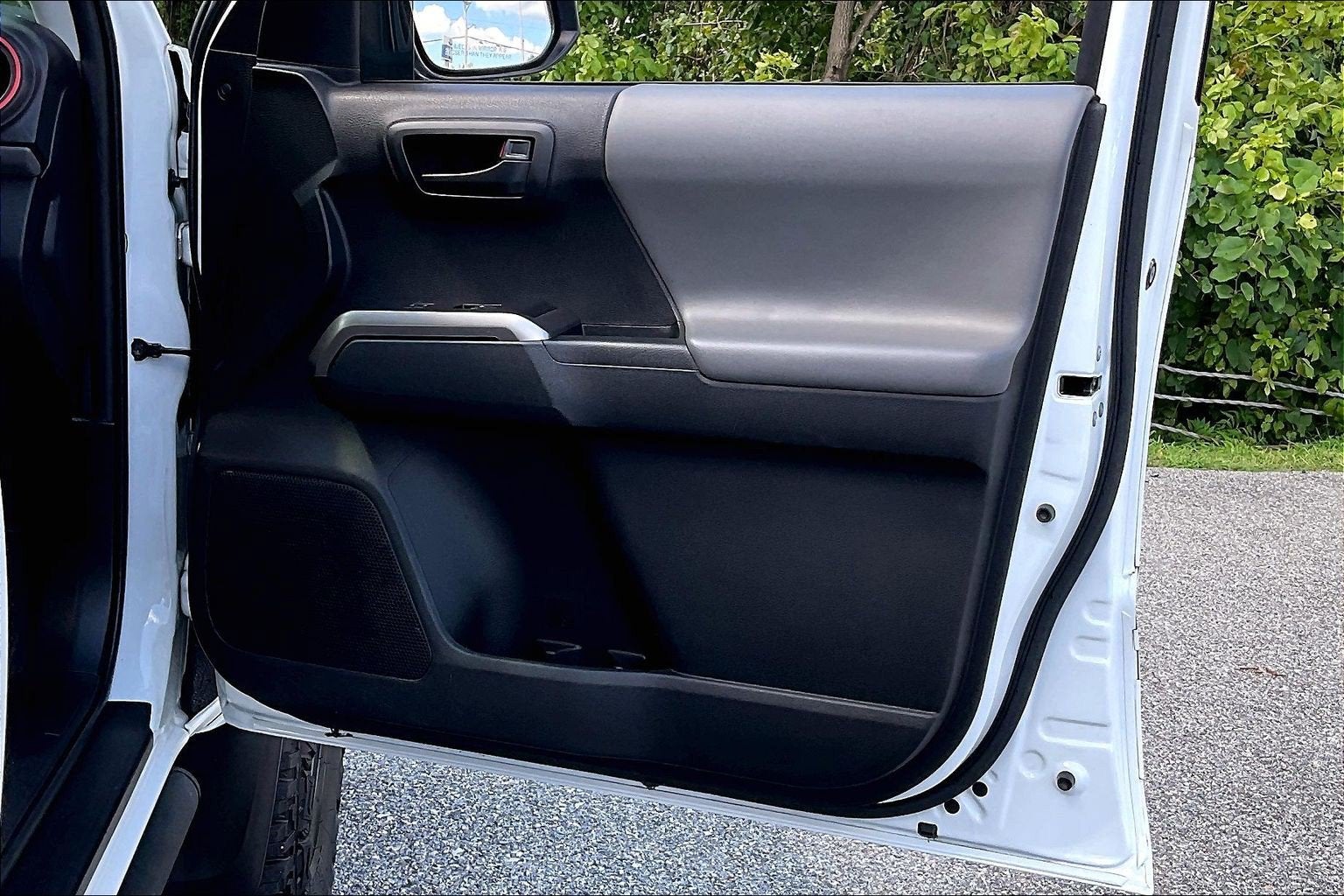 2022 Toyota Tacoma 4WD SR5