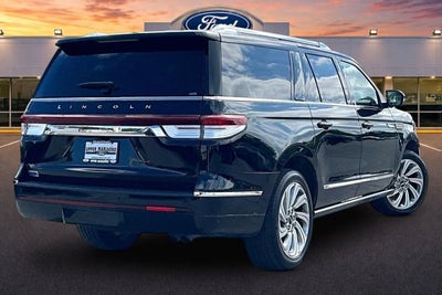2022 Lincoln Navigator L Reserve