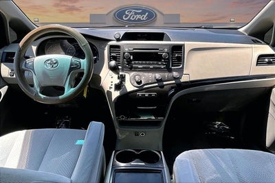 2012 Toyota Sienna LE
