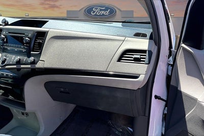 2012 Toyota Sienna LE