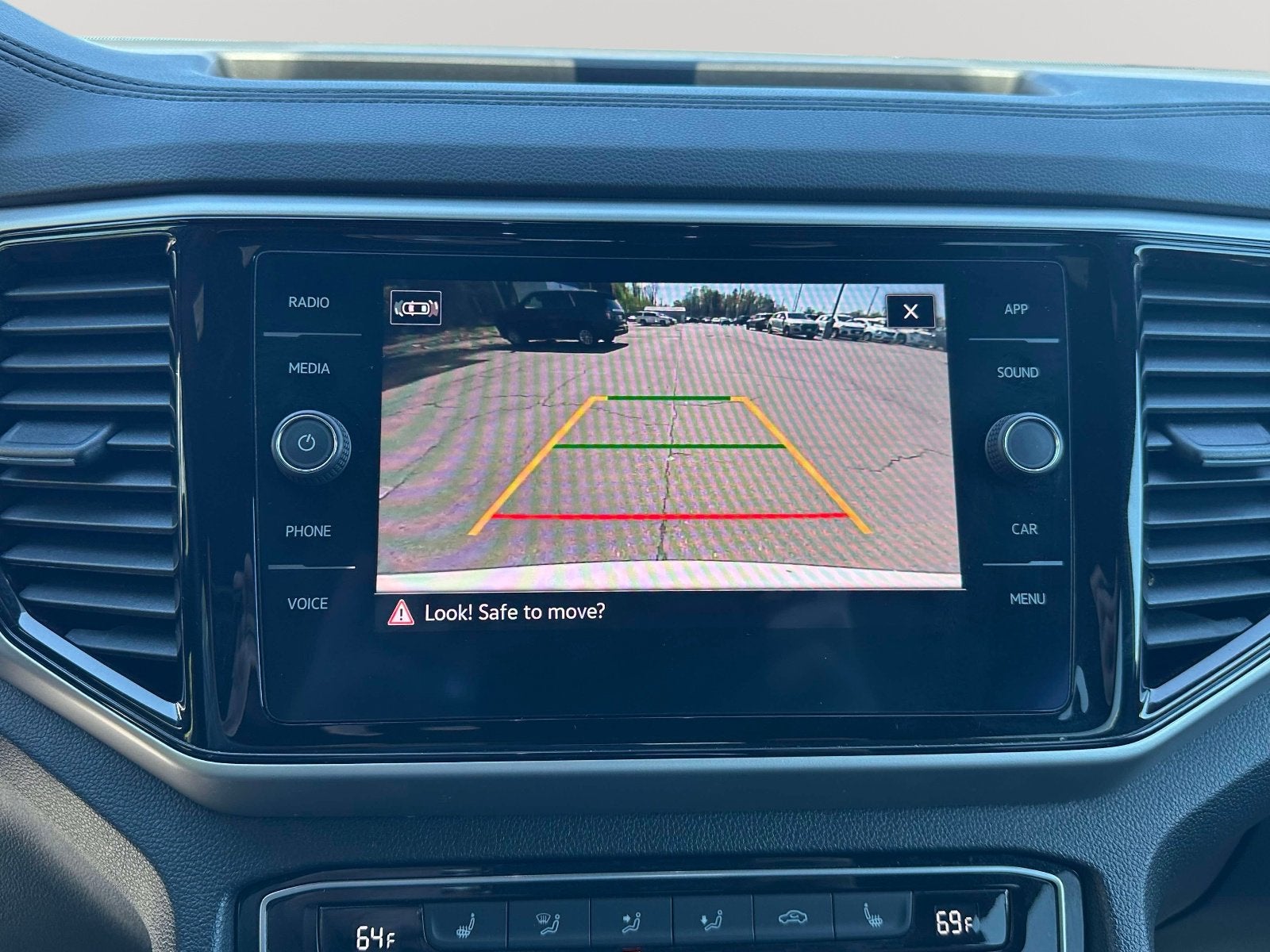 2022 Volkswagen Atlas Cross Sport 2.0T SE w/Technology