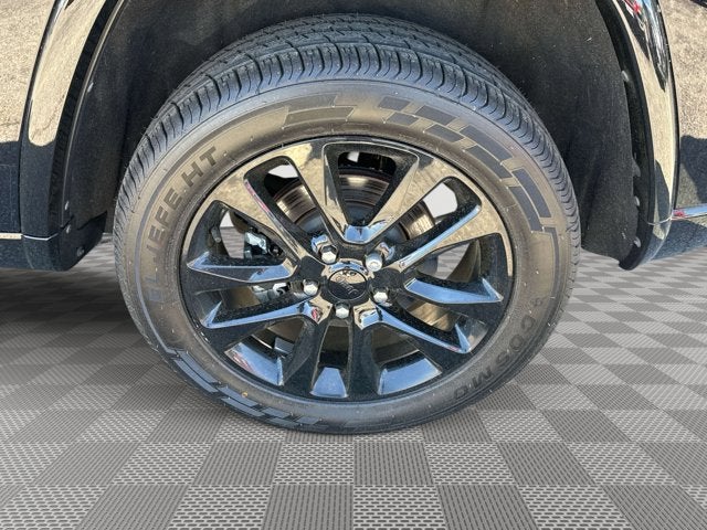 2022 Jeep Grand Cherokee WK Laredo X 4x4