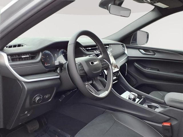 2025 Jeep Grand Cherokee Altitude X 4x4