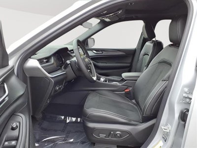 2025 Jeep Grand Cherokee Altitude X 4x4