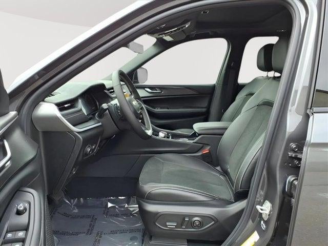 2025 Jeep Grand Cherokee Altitude X 4x4