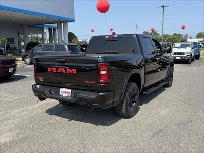 2025 RAM 1500 Big Horn Crew Cab 4x4 5'7' Box