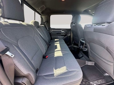2022 RAM 1500 Big Horn Crew Cab 4x4 5'7' Box