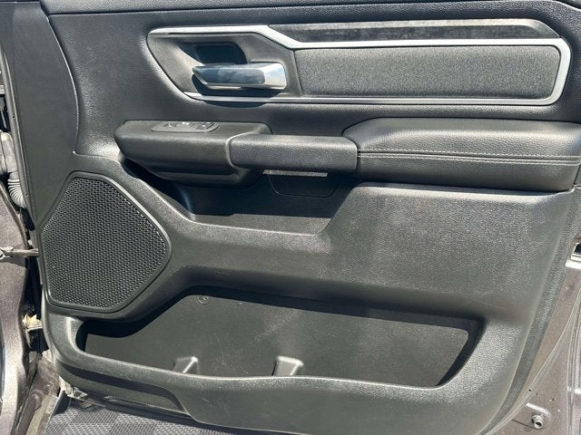 2020 RAM 1500 Big Horn Crew Cab 4x4 5'7' Box
