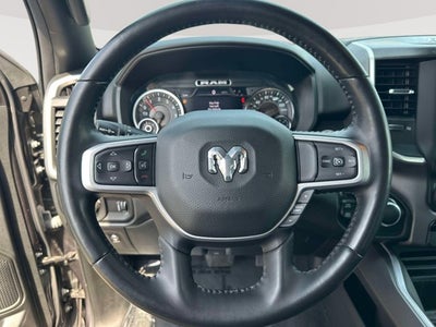 2022 RAM 1500 Big Horn Crew Cab 4x4 5'7' Box