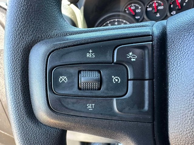 2024 Chevrolet Silverado 1500 4WD Crew Cab Short Bed Custom