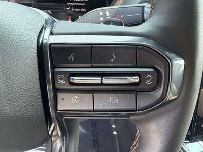 2025 GMC Yukon XL 4WD AT4