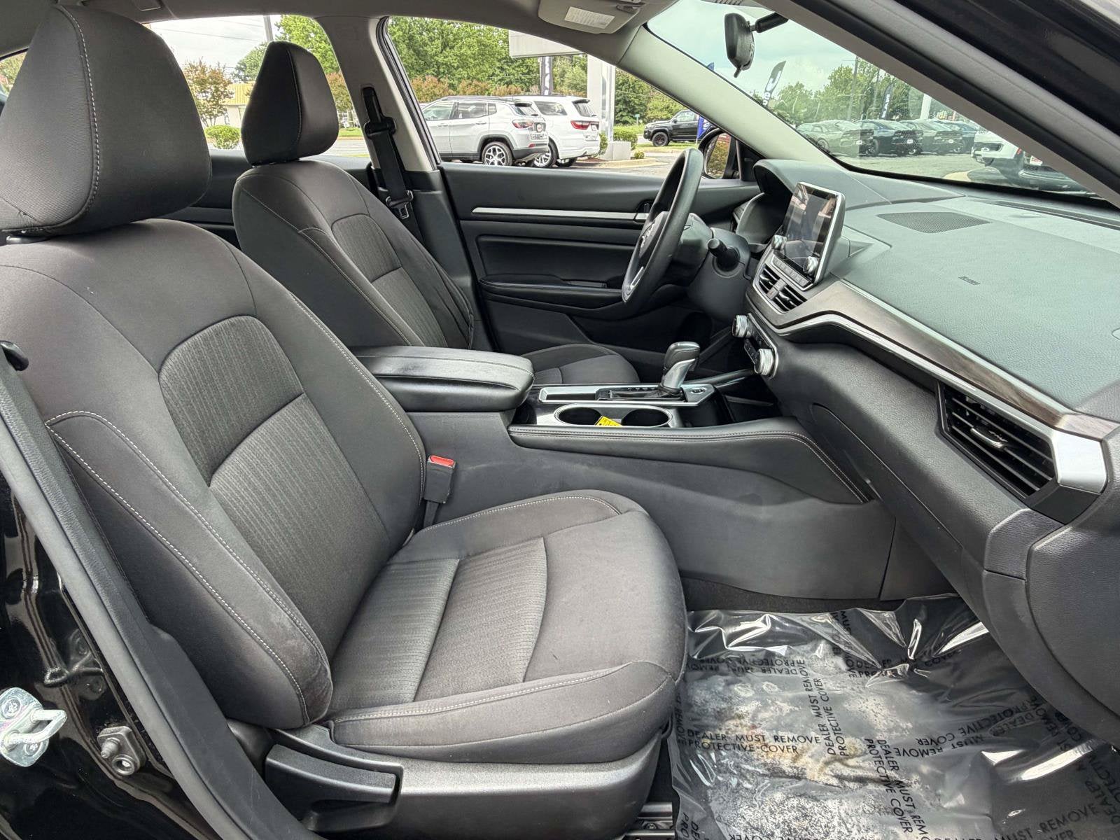 2023 Nissan Altima SV FWD