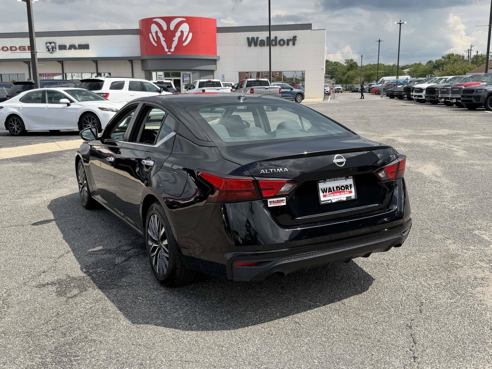 2023 Nissan Altima SV FWD