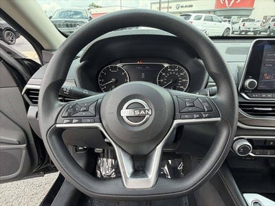 2023 Nissan Altima SV FWD