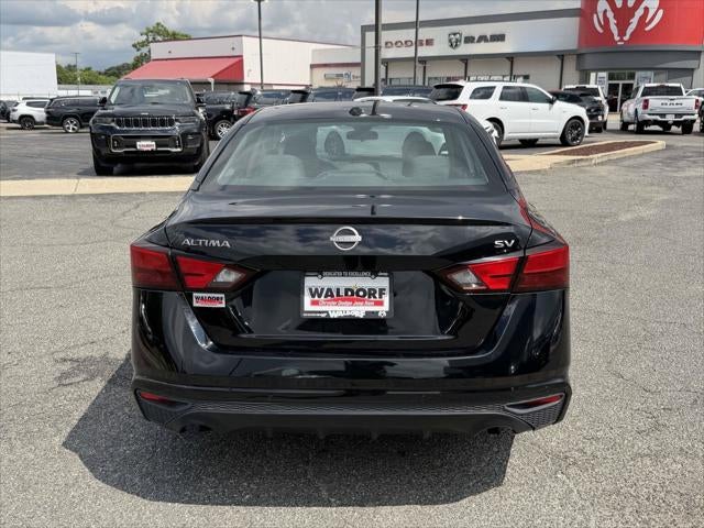 2023 Nissan Altima SV FWD
