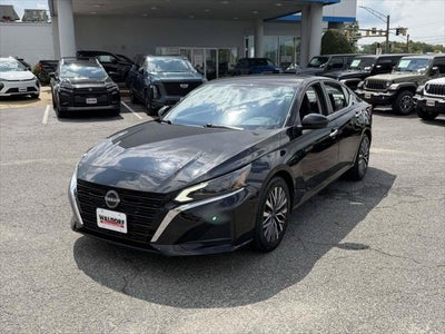 2023 Nissan Altima SV FWD