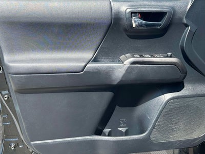 2017 Toyota Tacoma SR V6