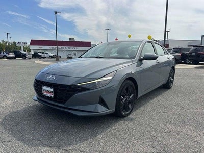 2022 Hyundai Elantra SEL