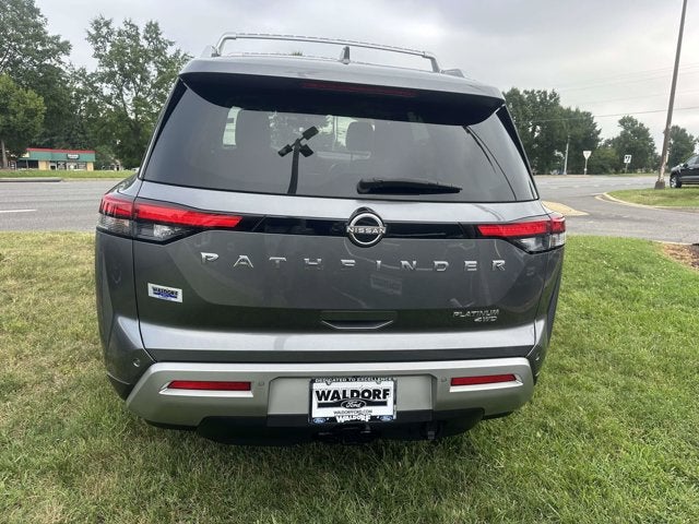2023 Nissan Pathfinder Platinum