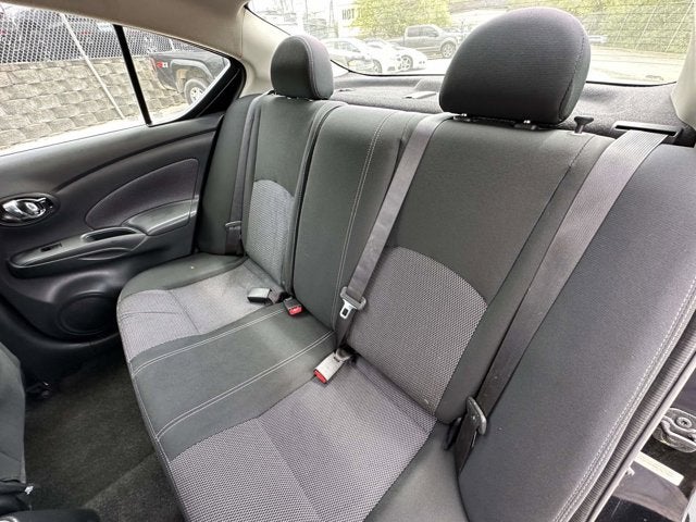 2017 Nissan Versa Sedan SV
